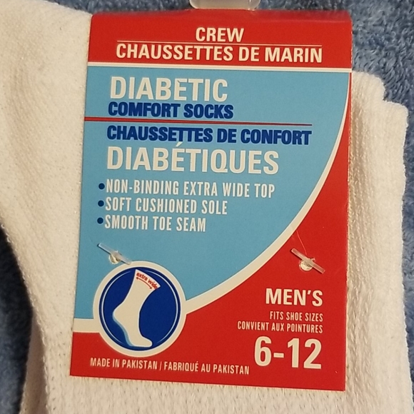 NEW 4 Pair Men's Diabetic Comfort Crew Socks - Picture 3 of 12